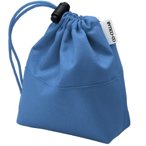 Niebieska sakiewka na smaczki